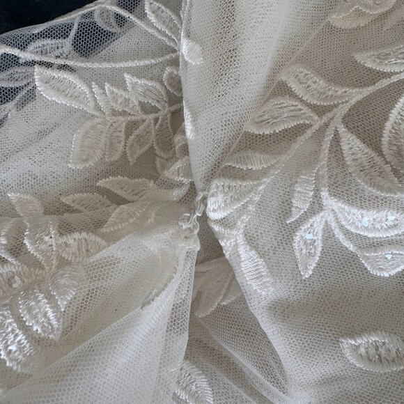 Willowby by Watters Bahati Wedding Dress - Picture 14 of 16